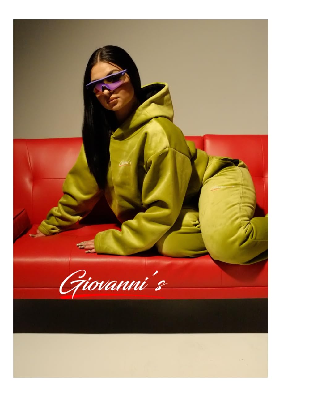 Giovanni's Los Angeles: Look book (Independently published)
Giovanni's Los Angeles: Look book (Independently published)