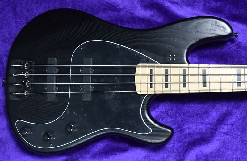 Басс гитара Sandberg California Martin Mendez V4TT, Matte Black / Maple
Басс гитара Sandberg California Martin Mendez V4TT, Matte Black / Maple