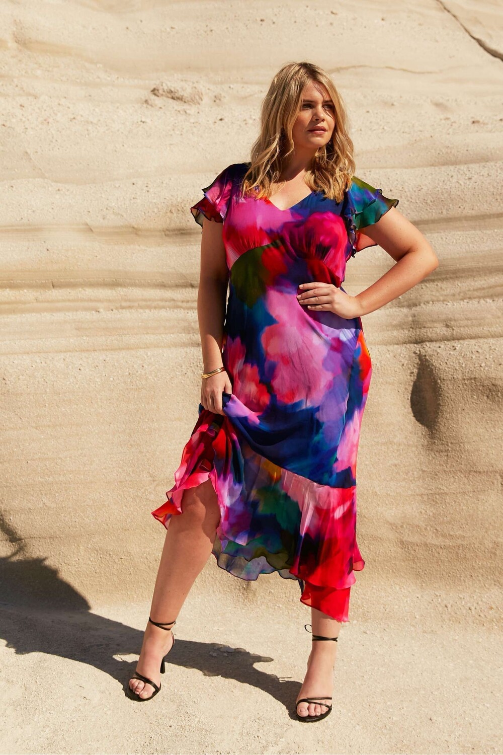 Платье макси с оборками на плечах Curve animal burnout Live Unlimited, синий
Платье макси с оборками на плечах Curve animal burnout Live Unlimited, синий