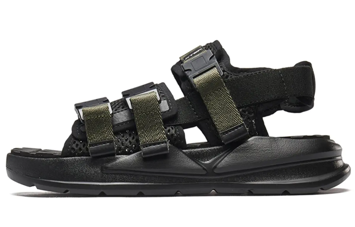 Пляжные сандалии мужские черные/зеленые Xtep
Пляжные сандалии мужские черные/зеленые Xtep