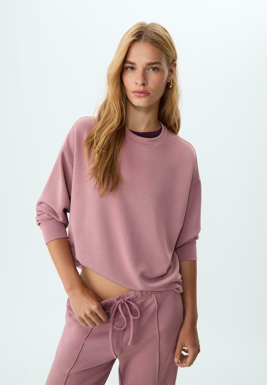 Толстовка Stradivarius Sweatshirt, Light Pink
Толстовка Stradivarius Sweatshirt, Light Pink