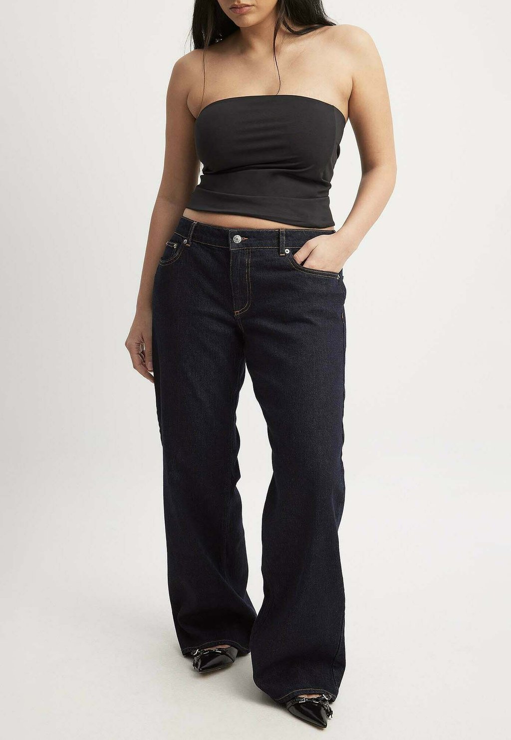 Расклешенные джинсы WAIST NA-KD, синий
Расклешенные джинсы WAIST NA-KD, синий