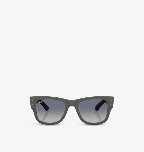 Солнцезащитные очки Rb4840S mega wayfarer liteforce с квадратной оправой Ray-Ban, серый
Солнцезащитные очки Rb4840S mega wayfarer liteforce с квадратной оправой Ray-Ban, серый