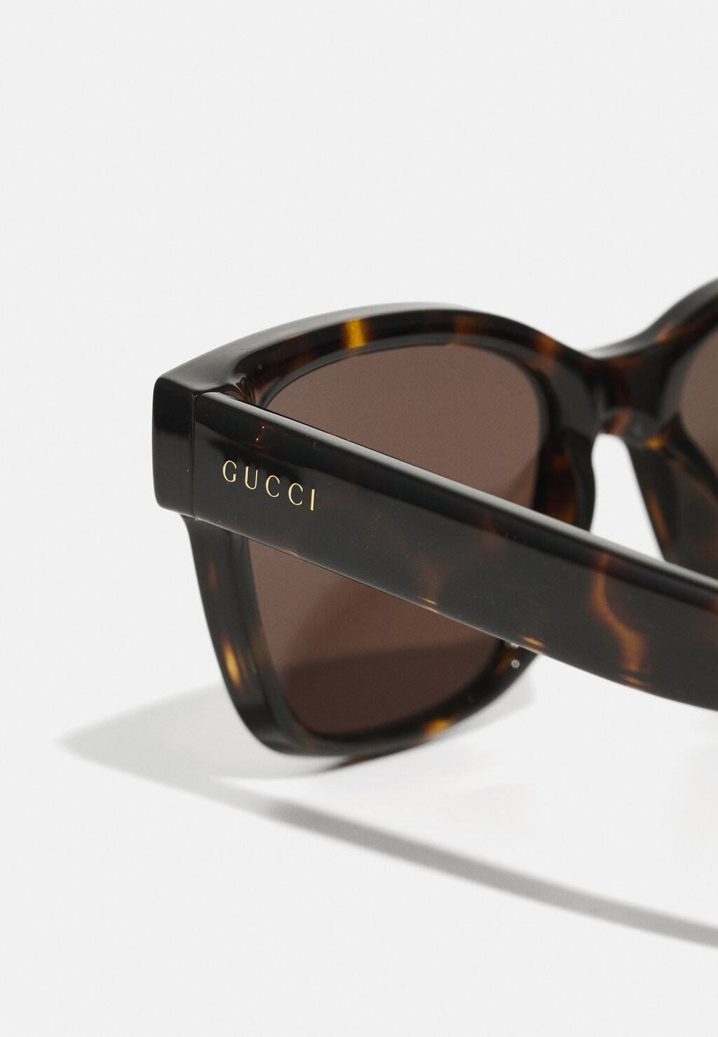 Солнцезащитные очки Gucci, коричневый
Солнцезащитные очки Gucci, коричневый