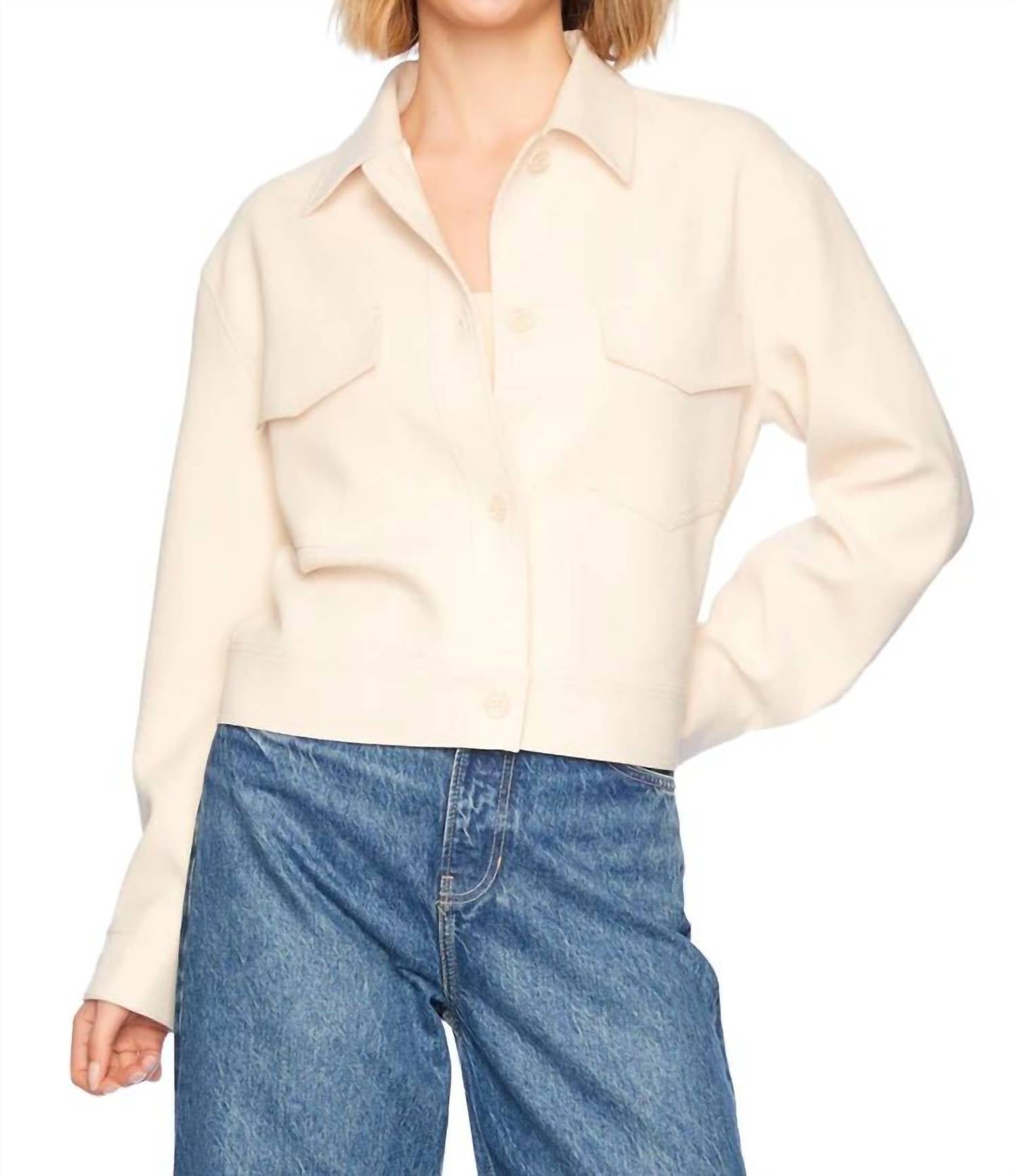 Pebble Weave просторная грузовая куртка в бельгийском кремовом цвете Susana Monaco
Pebble Weave просторная грузовая куртка в бельгийском кремовом цвете Susana Monaco