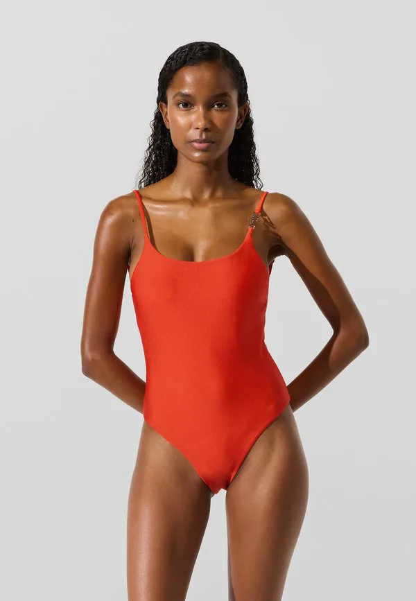 Дерзкий купальник-бикини Karl Lagerfeld, Tango, Бежевый, Дерзкий купальник-бикини Karl Lagerfeld, Tango
Дерзкий купальник-бикини Karl Lagerfeld, Tango, Бежевый, Дерзкий купальник-бикини Karl Lagerfeld, Tango