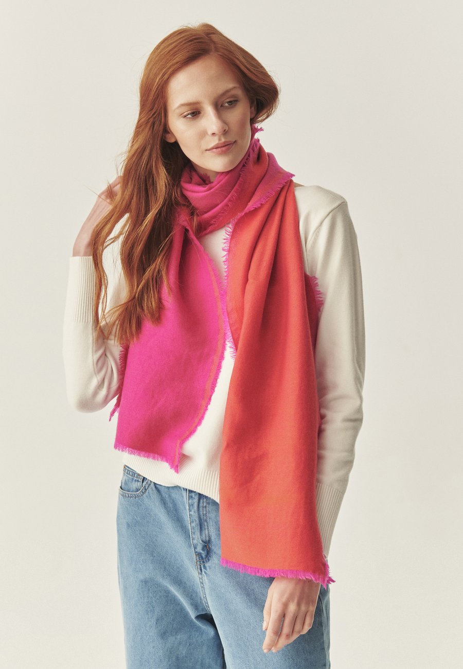 Шарф TATUUM Scarf, Orange
Шарф TATUUM Scarf, Orange