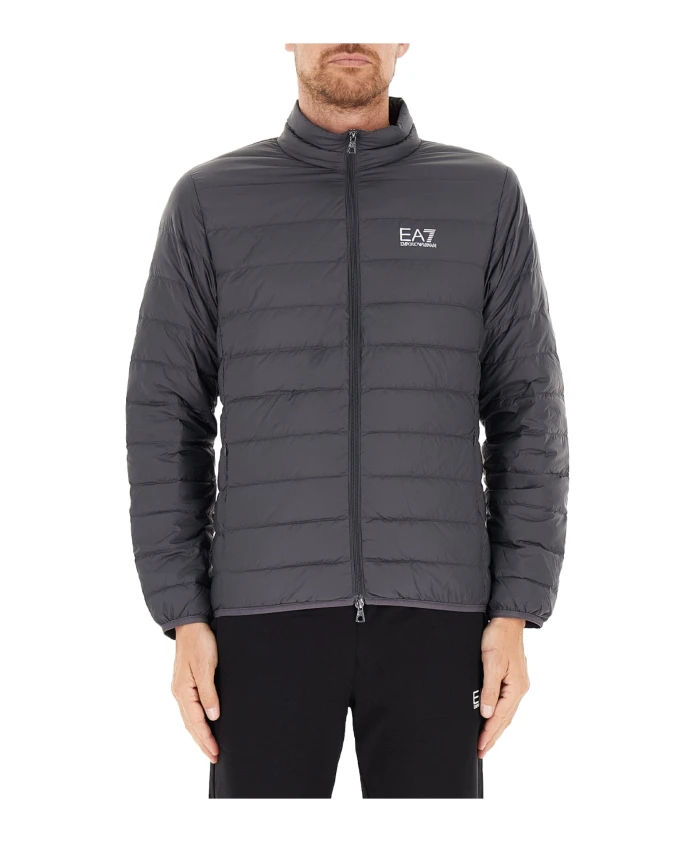 Пуховая куртка Emporio Armani Ea7, серый
Пуховая куртка Emporio Armani Ea7, серый