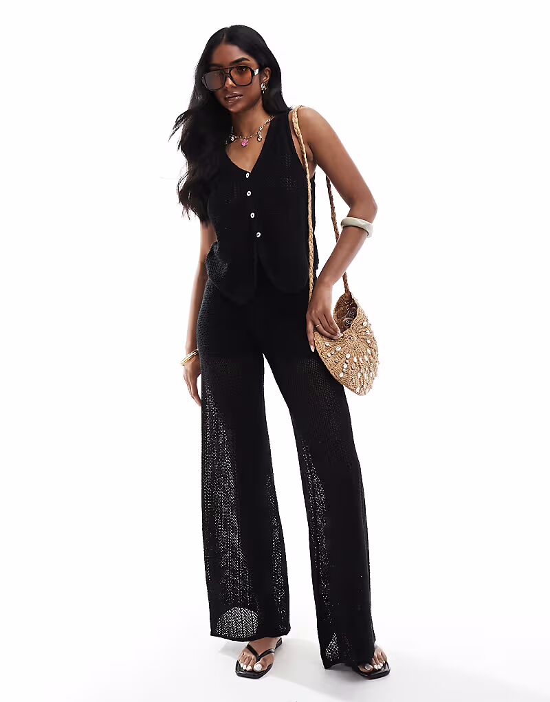 Комплект брюк крючком Pull&Bear черного цвета
Комплект брюк крючком Pull&Bear черного цвета