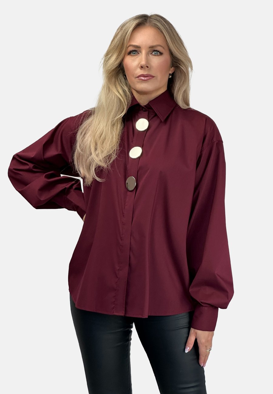 Блуза REGINA FASHION Button-down blouse, Maroon/Bordeaux
Блуза REGINA FASHION Button-down blouse, Maroon/Bordeaux