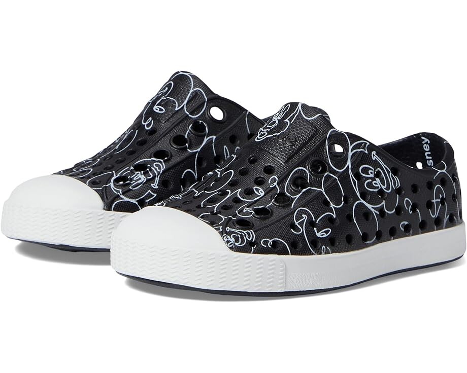 Кроссовки Native Shoes Jefferson Disney Print, цвет Jiffy Black/Shell White/Mickey Doodle All Over Print
Кроссовки Native Shoes Jefferson Disney Print, цвет Jiffy Black/Shell White/Mickey Doodle All Over Print
