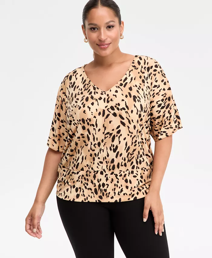 Топ размера плюс с принтом, V-образным вырезом и короткими рукавами I.N.C. International Concepts, коричневый/бежевый 
Топ размера плюс с принтом, V-образным вырезом и короткими рукавами I.N.C. International Concepts, коричневый/бежевый