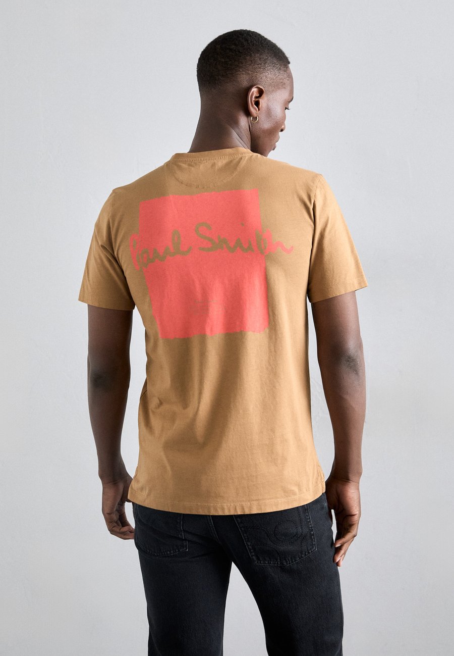 Футболка Paul Smith LOGO, Brown/Beige
Футболка Paul Smith LOGO, Brown/Beige