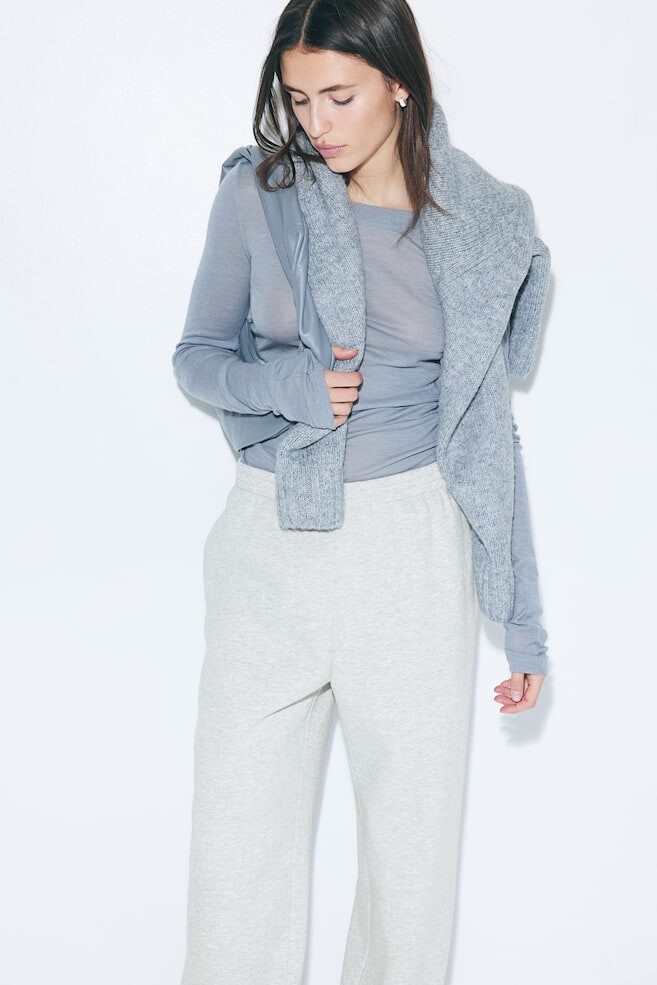 Спортивные штаны H&M, серый
Спортивные штаны H&M, серый