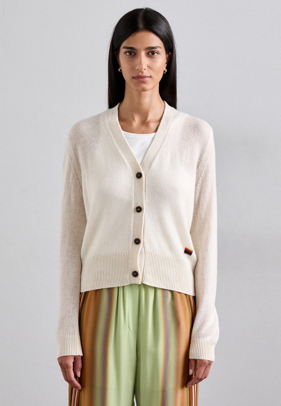 Кардиган Paul Smith WOMENS CARDI BUTTON THRU, White
Кардиган Paul Smith WOMENS CARDI BUTTON THRU, White