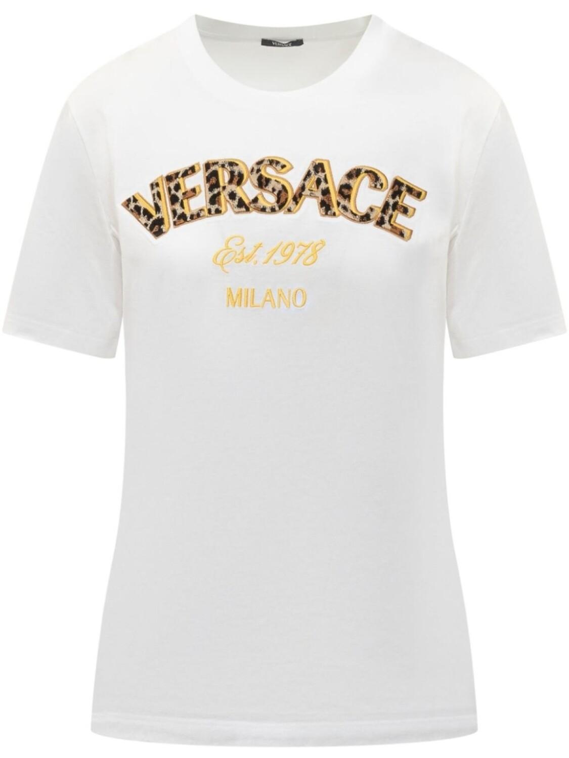 Футболка с вышитым логотипом Versace, белый
Футболка с вышитым логотипом Versace, белый