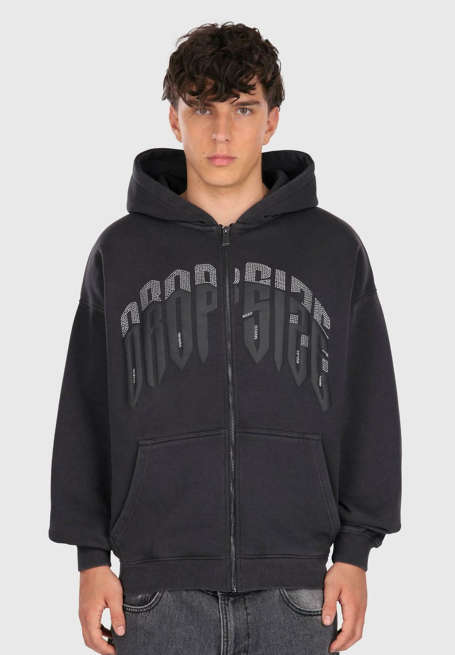 Толстовка Dropsize Zip-up sweatshirt, Acid Black Washed/Black, Черный, Толстовка Dropsize Zip-up sweatshirt, Acid Black Washed/Black
Толстовка Dropsize Zip-up sweatshirt, Acid Black Washed/Black, Черный, Толстовка Dropsize Zip-up sweatshirt, Acid Black Washed/Black
