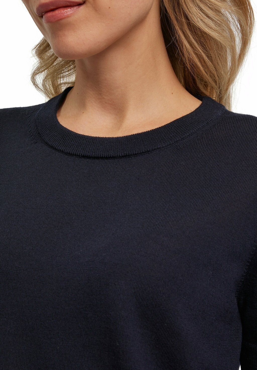 Базовая футболка FALKE, темно-синий
Базовая футболка FALKE, темно-синий