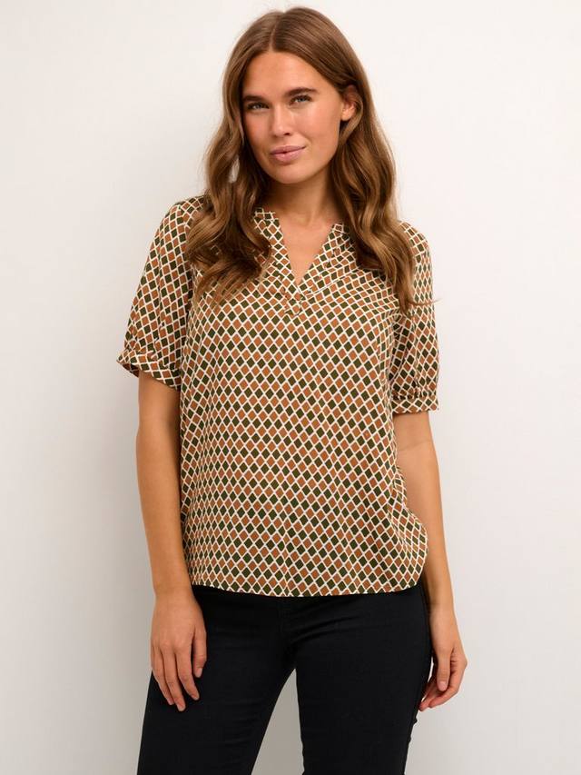 Топ с графическим принтом sally KAFFE, цвет Grape/Leaf
Топ с графическим принтом sally KAFFE, цвет Grape/Leaf