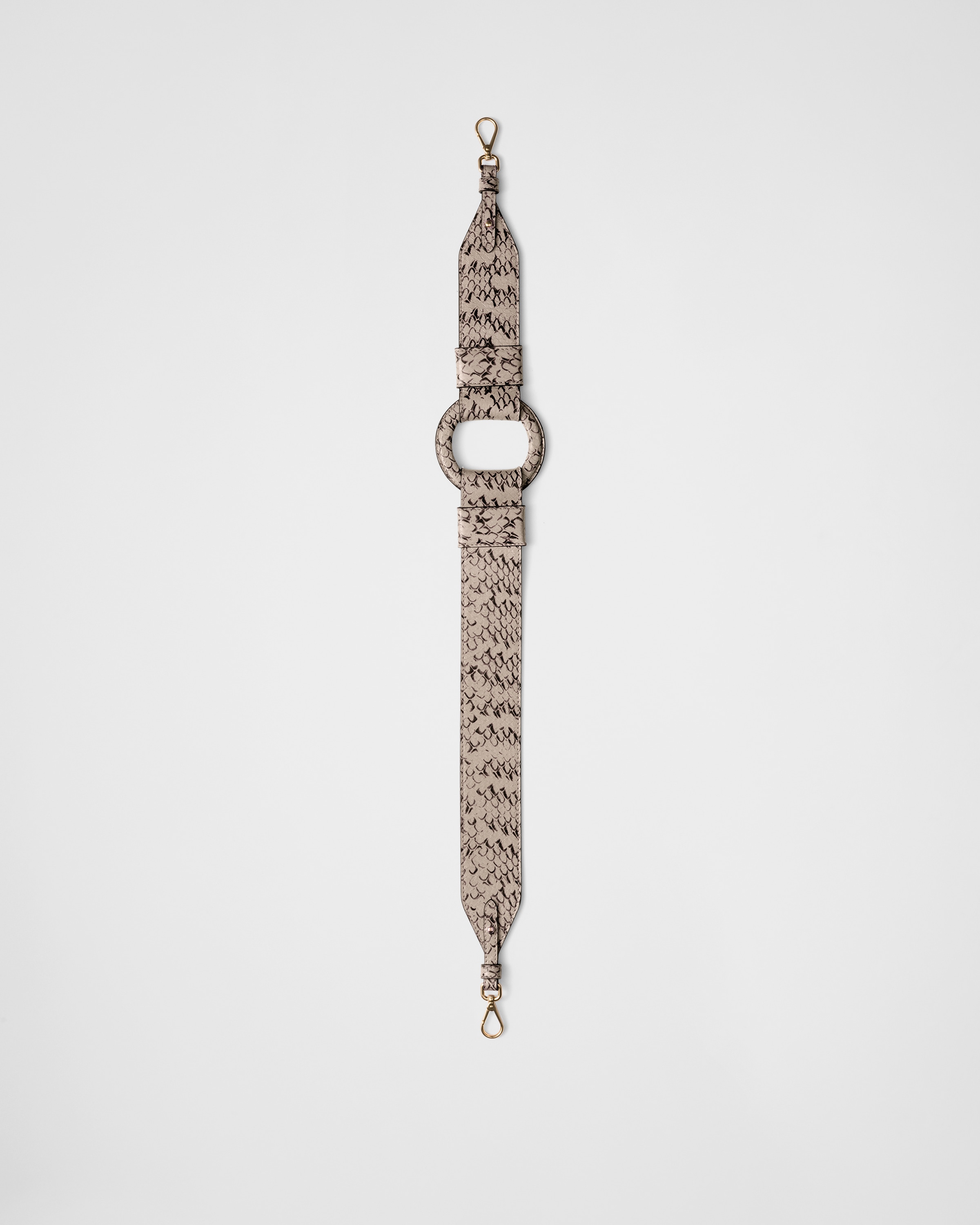 Плечевой ремень из кожи айерса Prada, серый
Плечевой ремень из кожи айерса Prada, серый