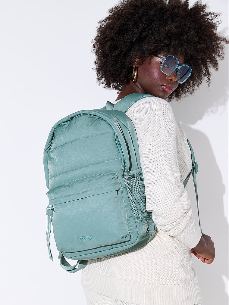 Стеганый рюкзак-пуховик Pink, niagara falls
Стеганый рюкзак-пуховик Pink, niagara falls