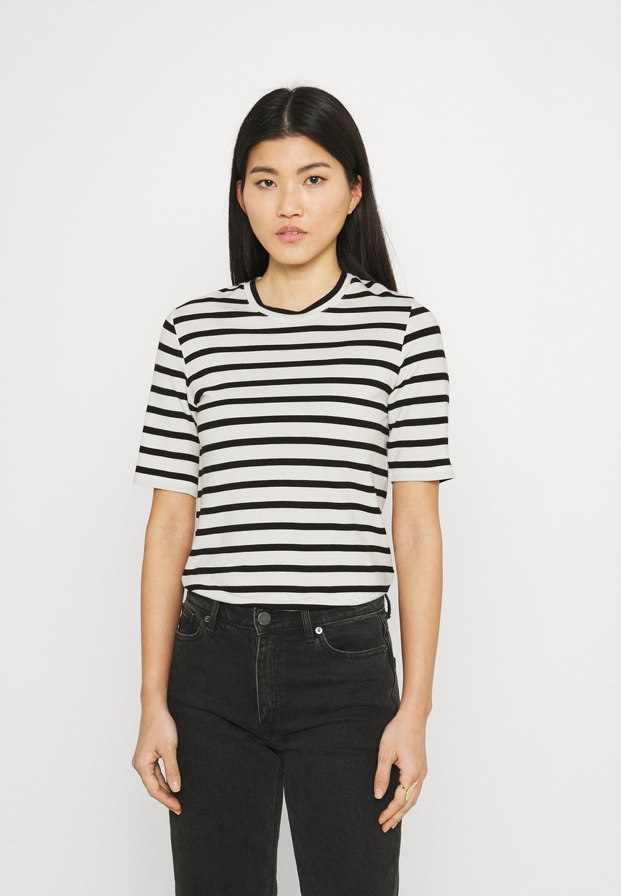 Футболка Stylein CHAMBERS, White, Белый, Футболка Stylein CHAMBERS, White
Футболка Stylein CHAMBERS, White, Белый, Футболка Stylein CHAMBERS, White