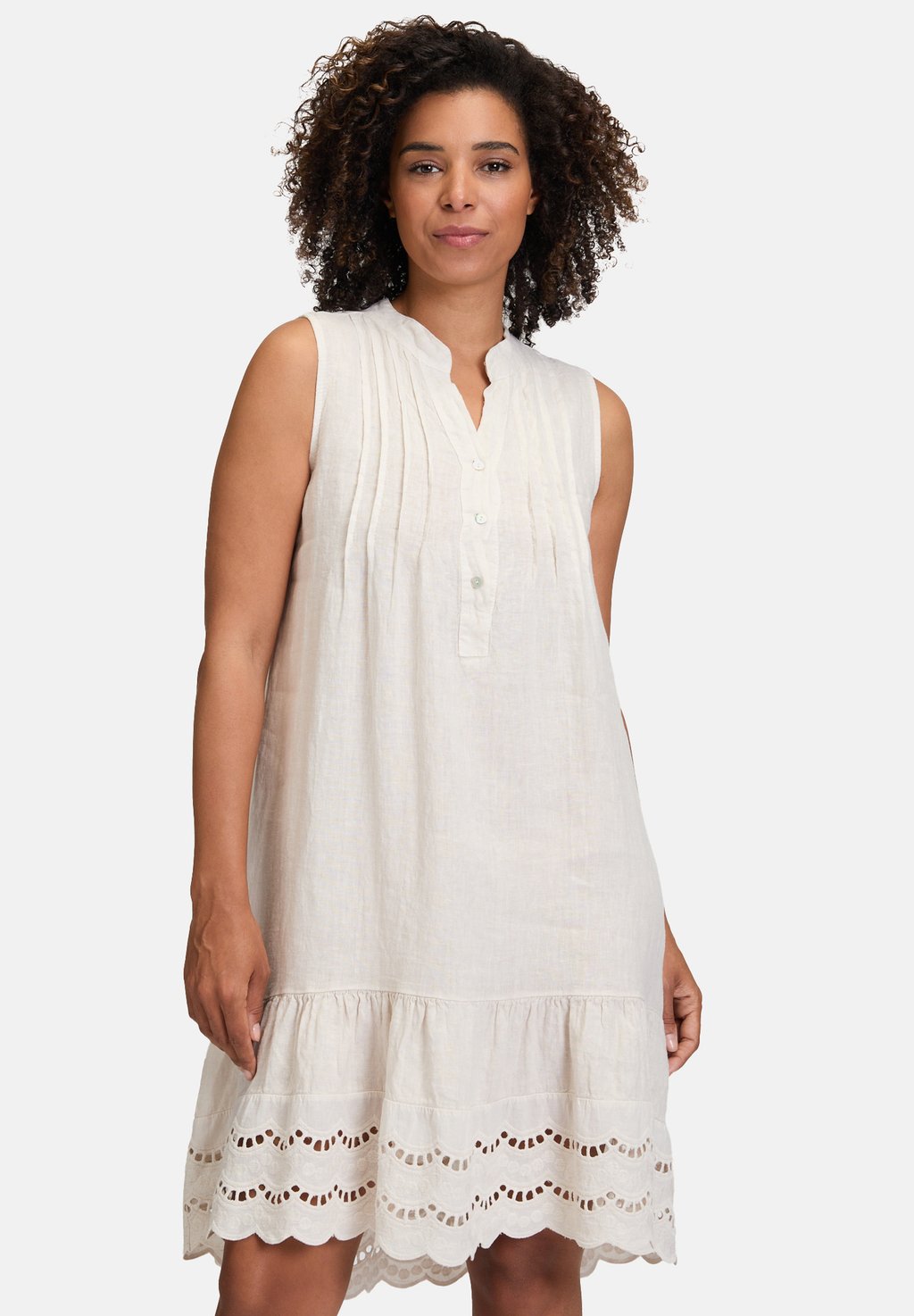 Повседневное платье CASUAL MIT STICKEREI Cartoon, бежевый
Повседневное платье CASUAL MIT STICKEREI Cartoon, бежевый