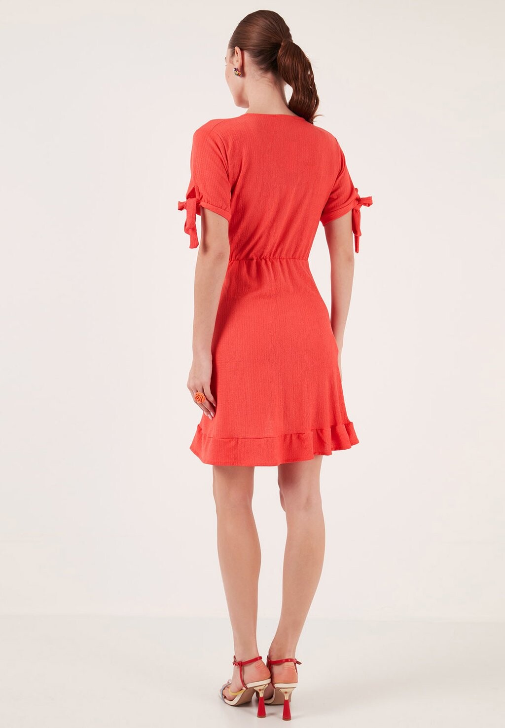 Летнее платье Regular Fit LELA, коралл
Летнее платье Regular Fit LELA, коралл