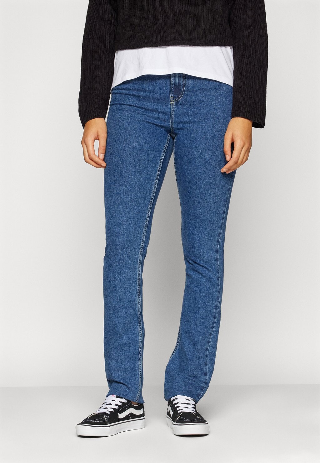 Джинсы прямого кроя VMMANDY Vero Moda, темно-синий
Джинсы прямого кроя VMMANDY Vero Moda, темно-синий
