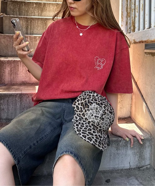 Футболка с декором из стразов Sedacle, красная
Футболка с декором из стразов Sedacle, красная