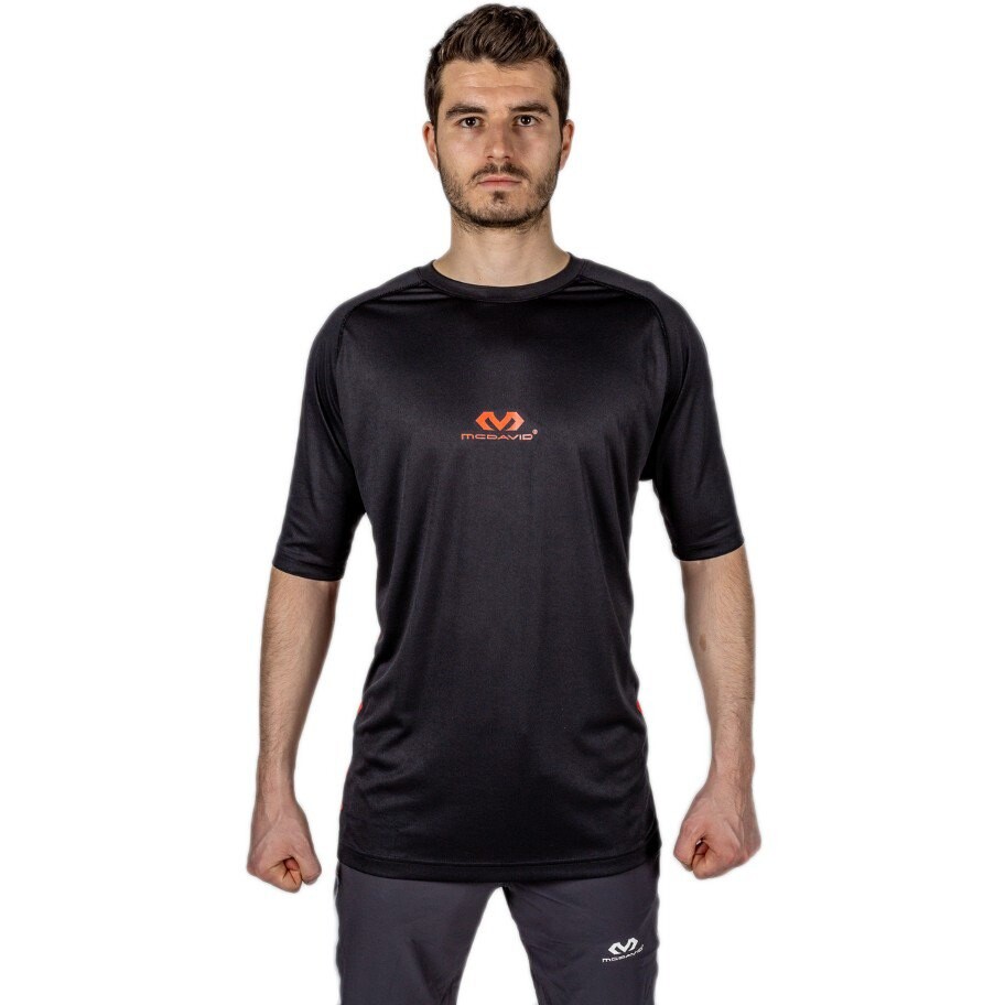 Футболка Mc David Slam Dunk, черный
Футболка Mc David Slam Dunk, черный