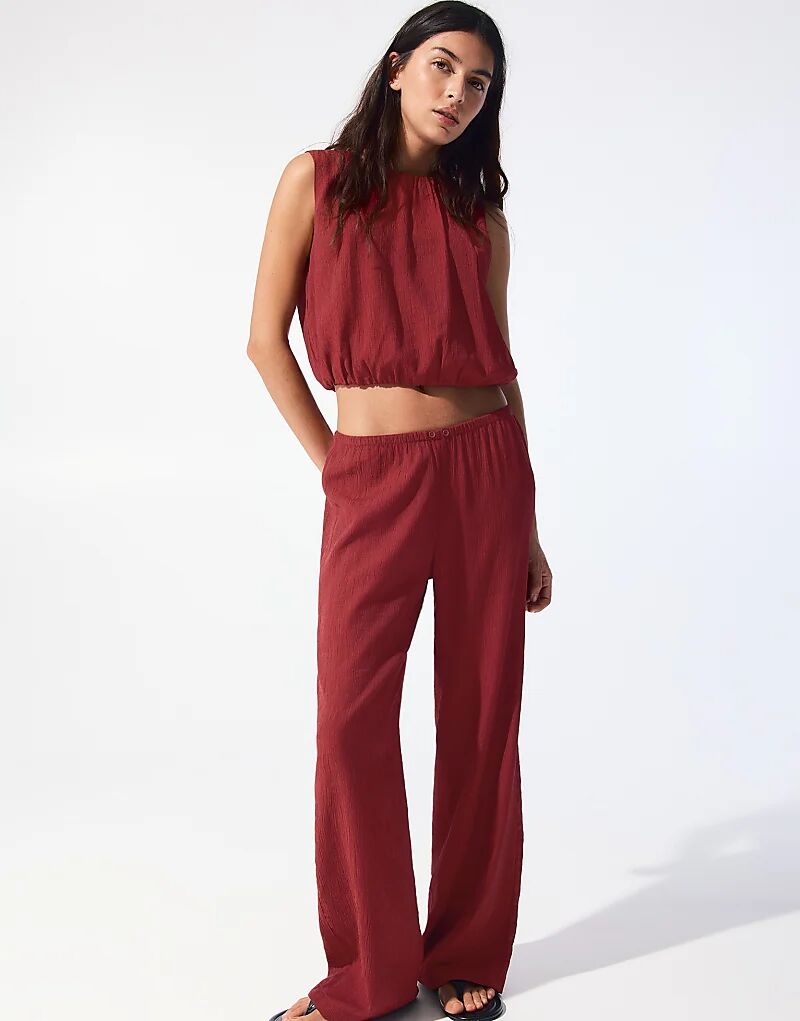 Верхняя часть в виде воздушного шара Pull&Bear в деревенском стиле бордового цвета
Верхняя часть в виде воздушного шара Pull&Bear в деревенском стиле бордового цвета