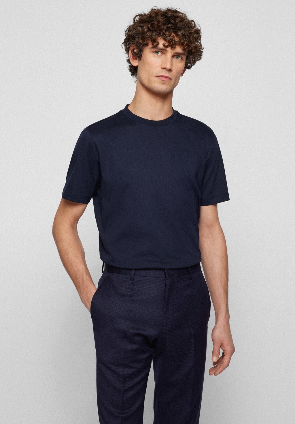 Базовая футболка Thompson BOSS, темно-синяя
Базовая футболка Thompson BOSS, темно-синяя