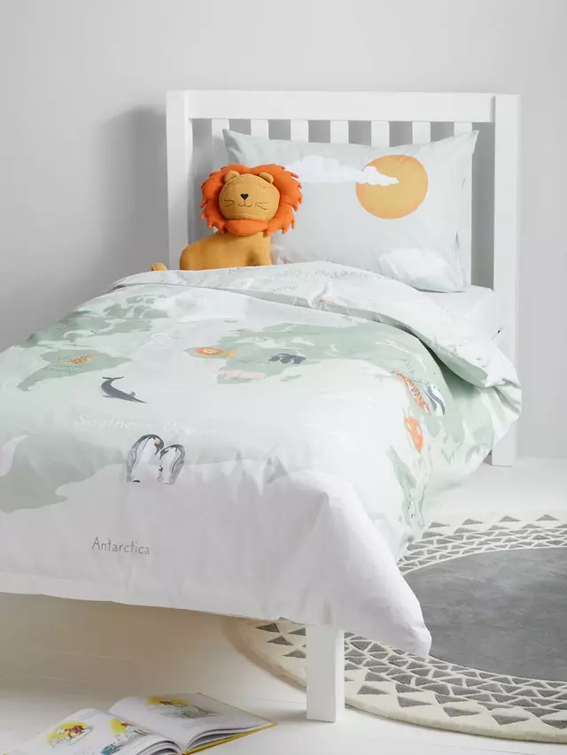 Комплект из пододеяльников и наволочки John Lewis World Map Reversible Pure Cotton, зеленый
Комплект из пододеяльников и наволочки John Lewis World Map Reversible Pure Cotton, зеленый