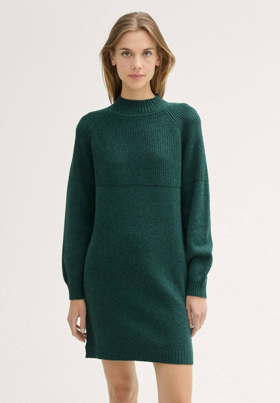 Платье TOM TAILOR DENIM Jumper dress, Midnight Forest Green Mélange/Mottled Dark Green
Платье TOM TAILOR DENIM Jumper dress, Midnight Forest Green Mélange/Mottled Dark Green