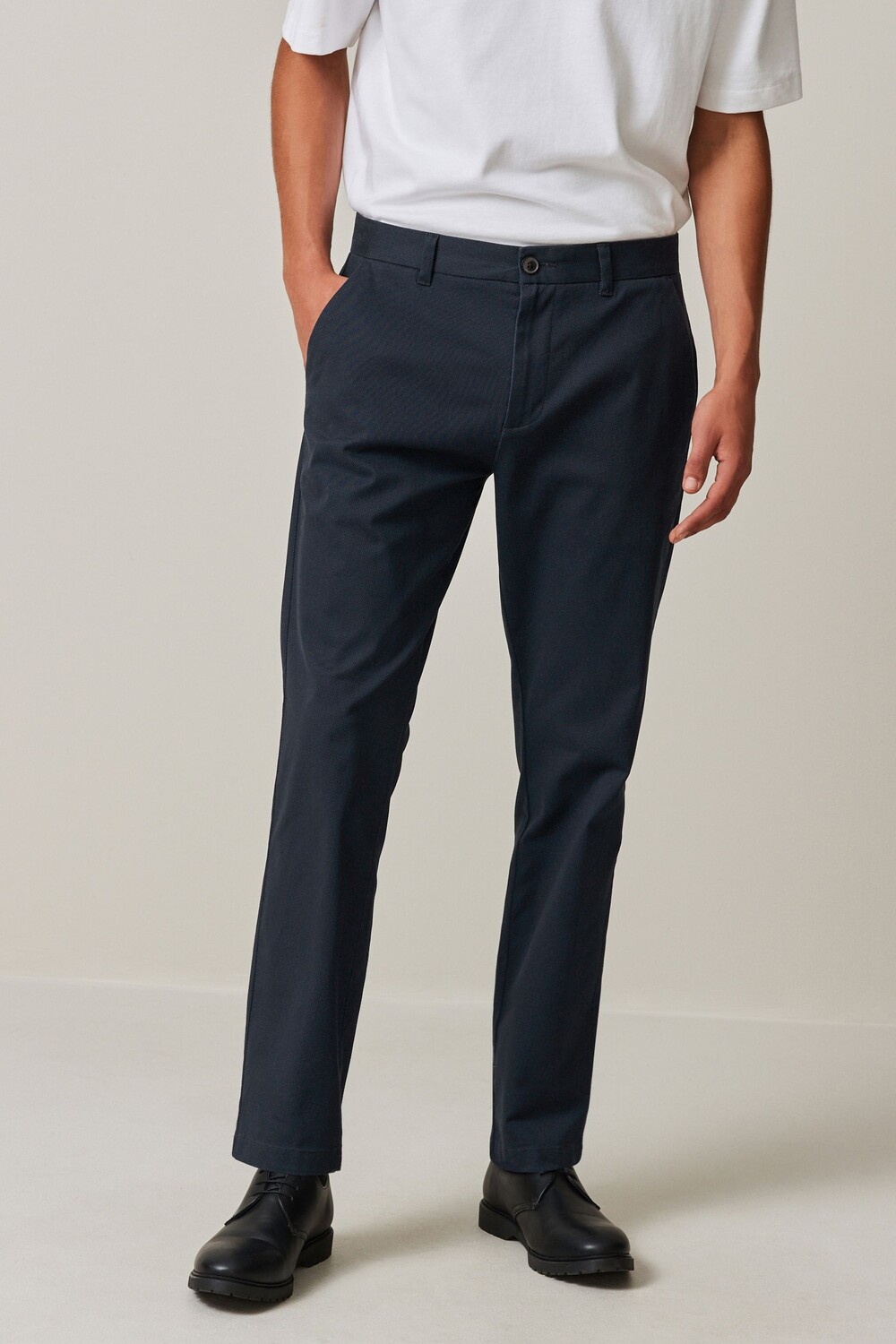 Мягкие на ощупь брюки-чиносы стрейч с принтом Next, синий
Мягкие на ощупь брюки-чиносы стрейч с принтом Next, синий