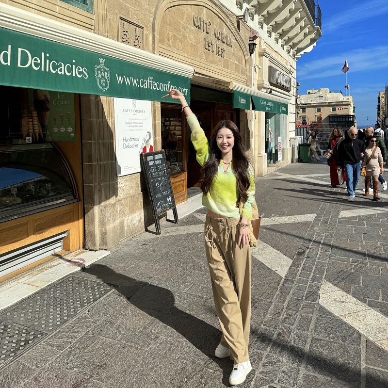 ELLE Женские повседневные брюки Khaki
ELLE Женские повседневные брюки Khaki