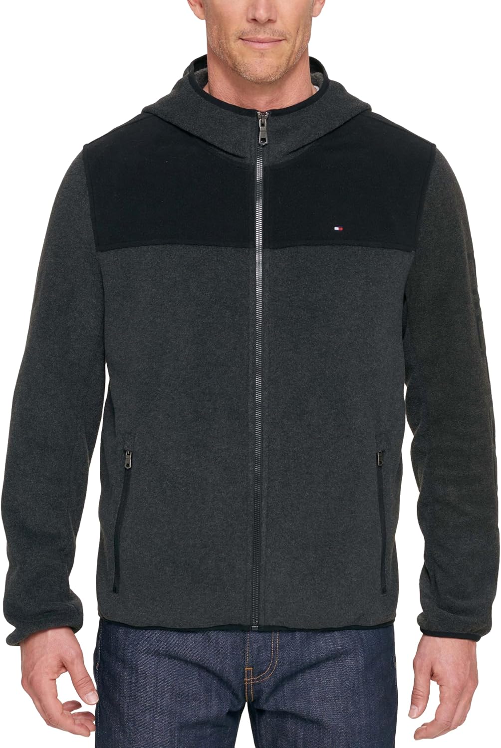 Мужская флисовая куртка с капюшоном Tommy Hilfiger Legacy, Black/Charcoal
Мужская флисовая куртка с капюшоном Tommy Hilfiger Legacy, Black/Charcoal