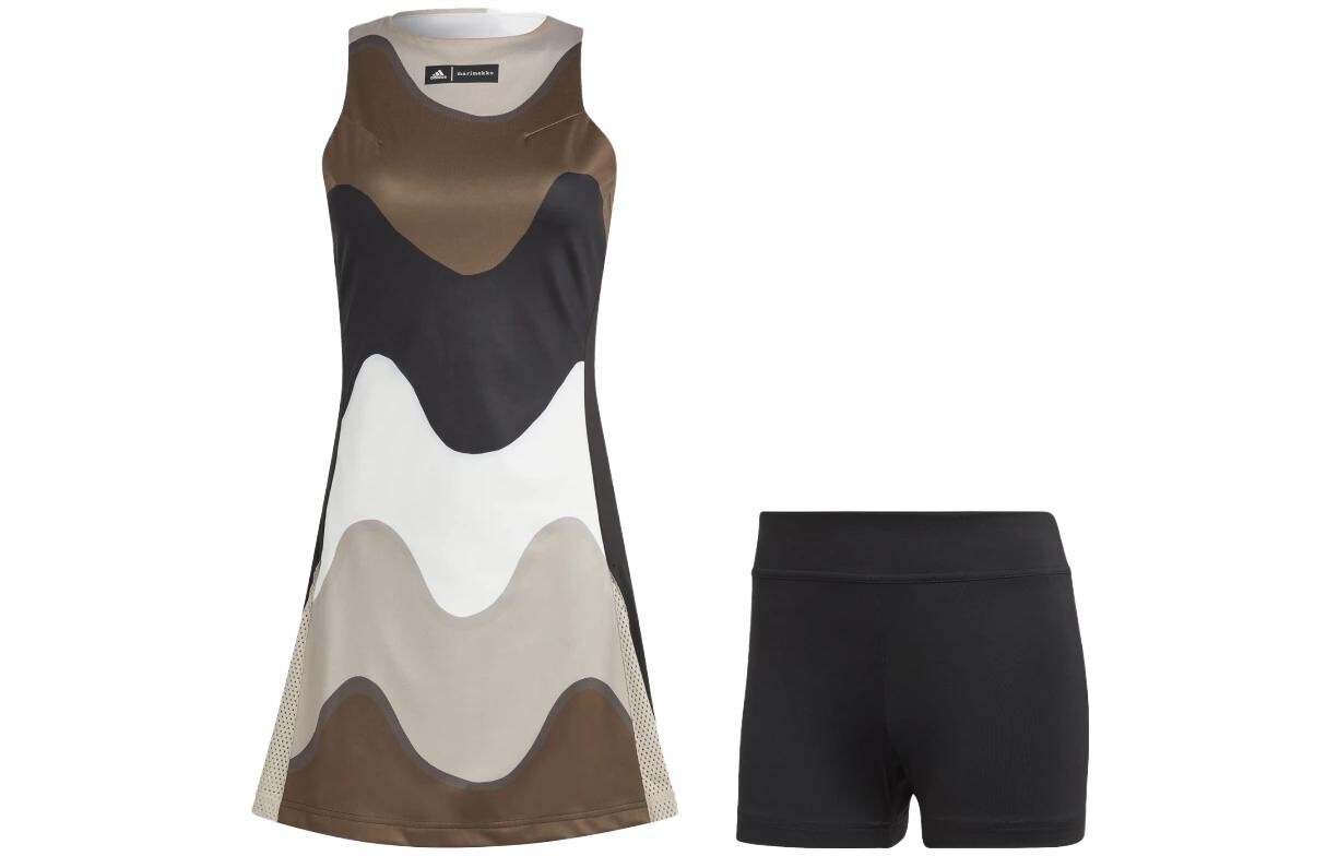 Повседневный комплект женский Adidas
Повседневный комплект женский Adidas