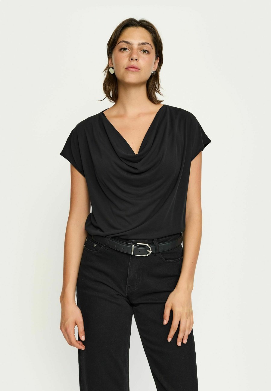 Футболка Soft Rebels ELLA DRAPED, Black, Черный, Футболка Soft Rebels ELLA DRAPED, Black
Футболка Soft Rebels ELLA DRAPED, Black, Черный, Футболка Soft Rebels ELLA DRAPED, Black