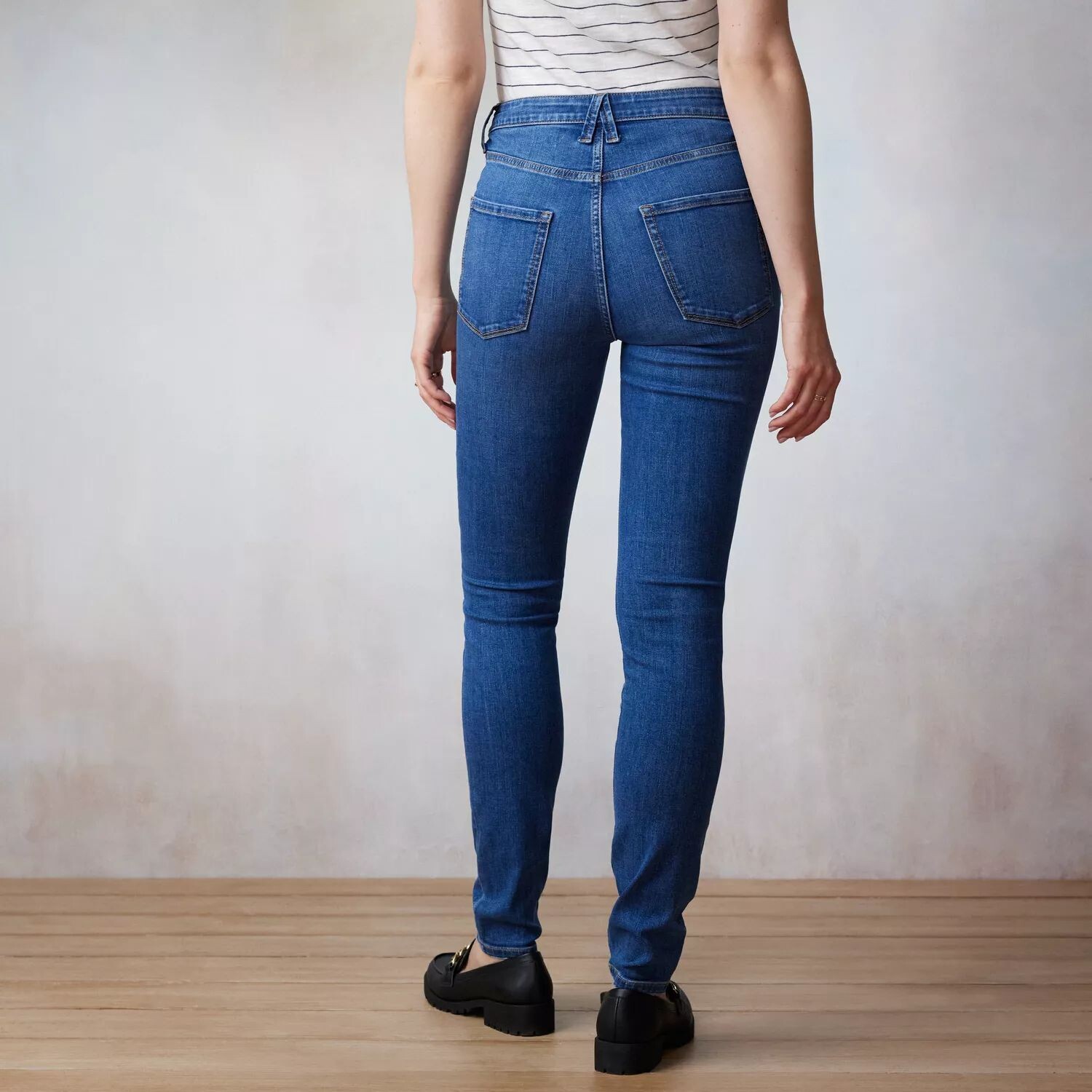 Женские джинсы скинни с пятью карманами и высокой посадкой LC Lauren Conrad Curvy LC Lauren Conrad
Женские джинсы скинни с пятью карманами и высокой посадкой LC Lauren Conrad Curvy LC Lauren Conrad