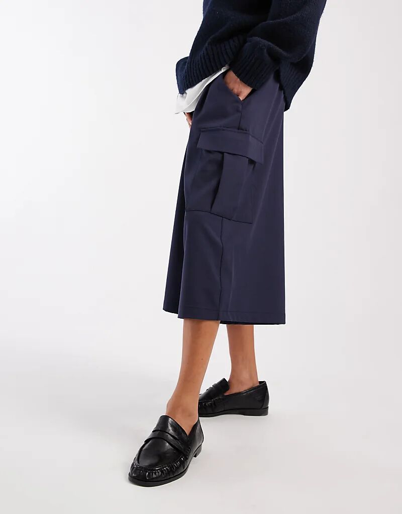 Брюки-карго ASOS DESIGN длиной 3/4 темно-синего цвета
Брюки-карго ASOS DESIGN длиной 3/4 темно-синего цвета