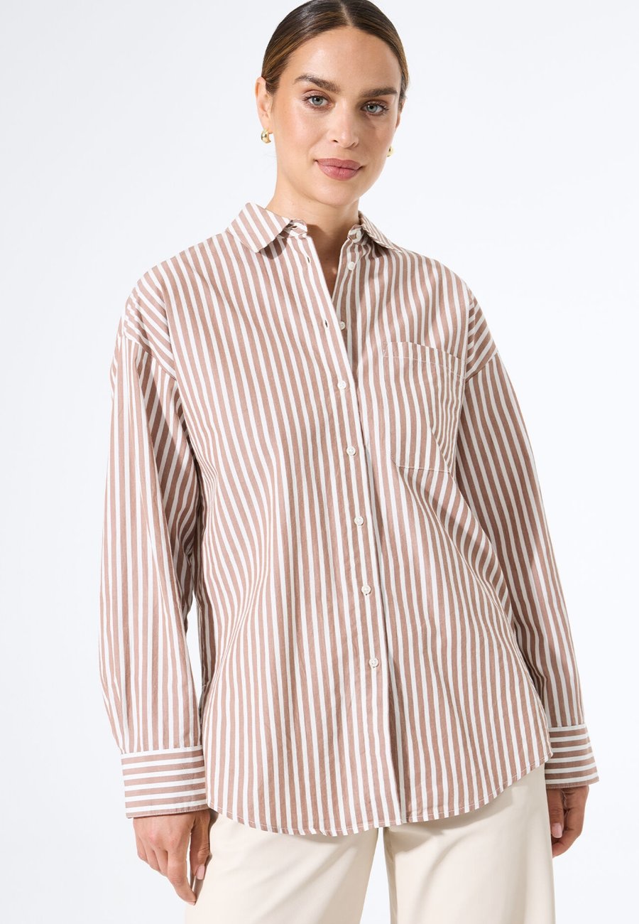 Блуза Garcia Button-down blouse, Off White/White
Блуза Garcia Button-down blouse, Off White/White