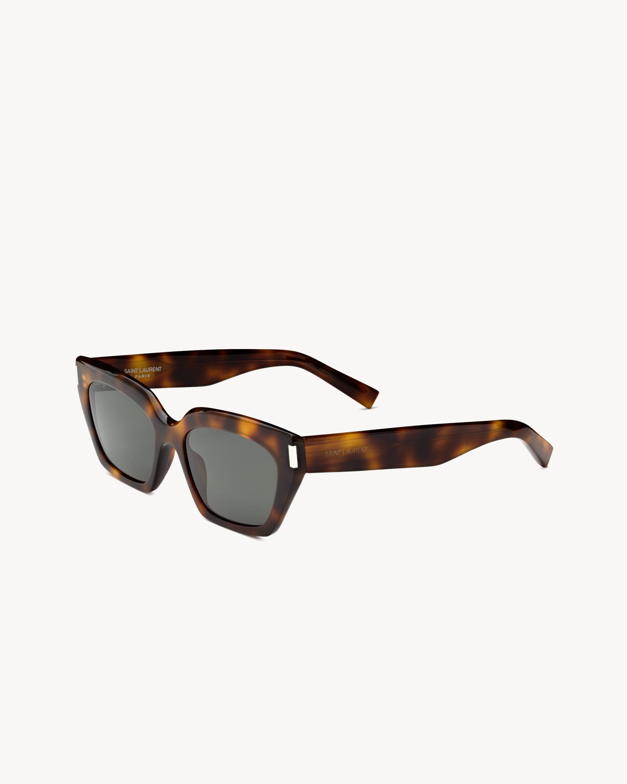 Солнцезащитные очки SL 826 Saint Laurent, серый/серебряный
Солнцезащитные очки SL 826 Saint Laurent, серый/серебряный