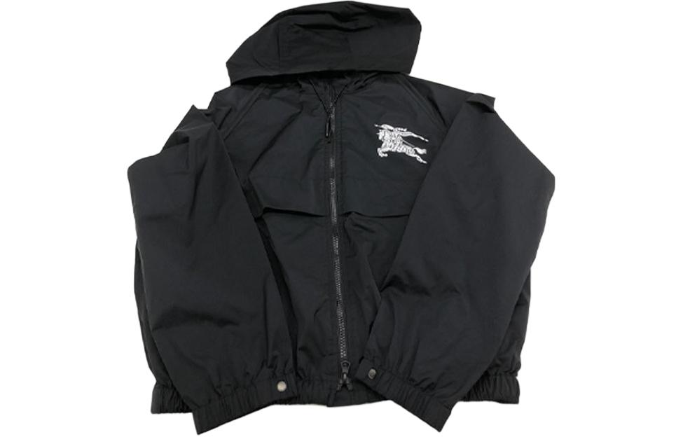 Куртки Пальто Женские Черный Burberry
Куртки Пальто Женские Черный Burberry