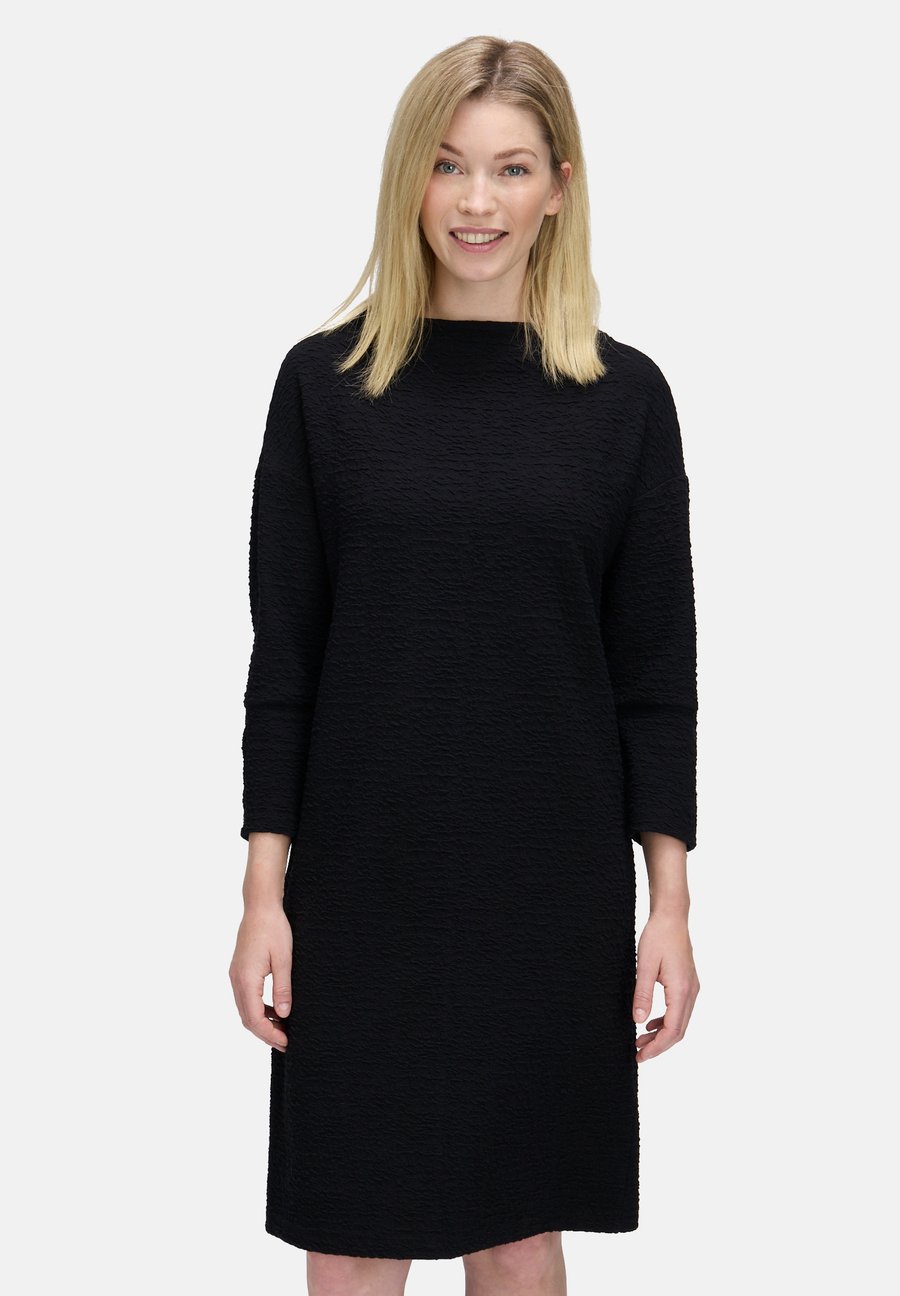 Платье Betty Barclay Day dress, Schwarz/Black
Платье Betty Barclay Day dress, Schwarz/Black