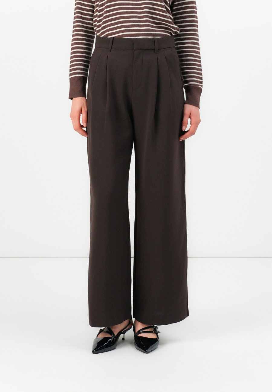 Брюки GAP WIDE LEG TRIBECA, Terra Brown/Brown
Брюки GAP WIDE LEG TRIBECA, Terra Brown/Brown