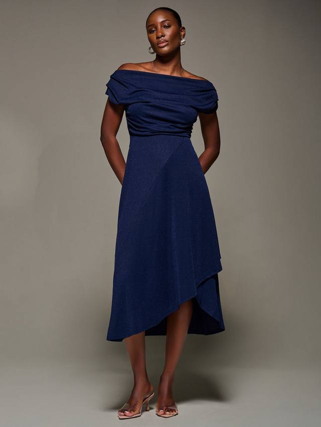 Платье миди с драпированным капюшоном Jolie Moi, Navy
Платье миди с драпированным капюшоном Jolie Moi, Navy