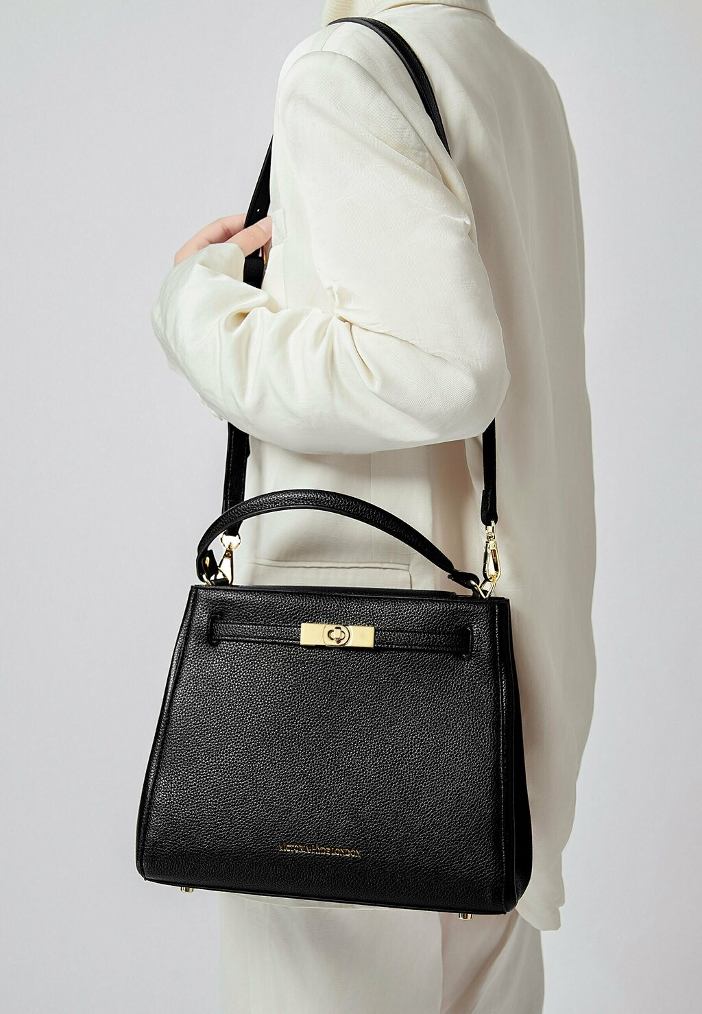 Сумка VICTORIA Victoria Hyde, черный
Сумка VICTORIA Victoria Hyde, черный