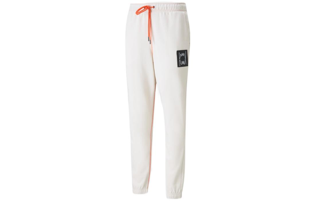 Мужские трикотажные спортивные штаны Mercedes AMG-Petronas F1 белого цвета Puma, белый
Мужские трикотажные спортивные штаны Mercedes AMG-Petronas F1 белого цвета Puma, белый